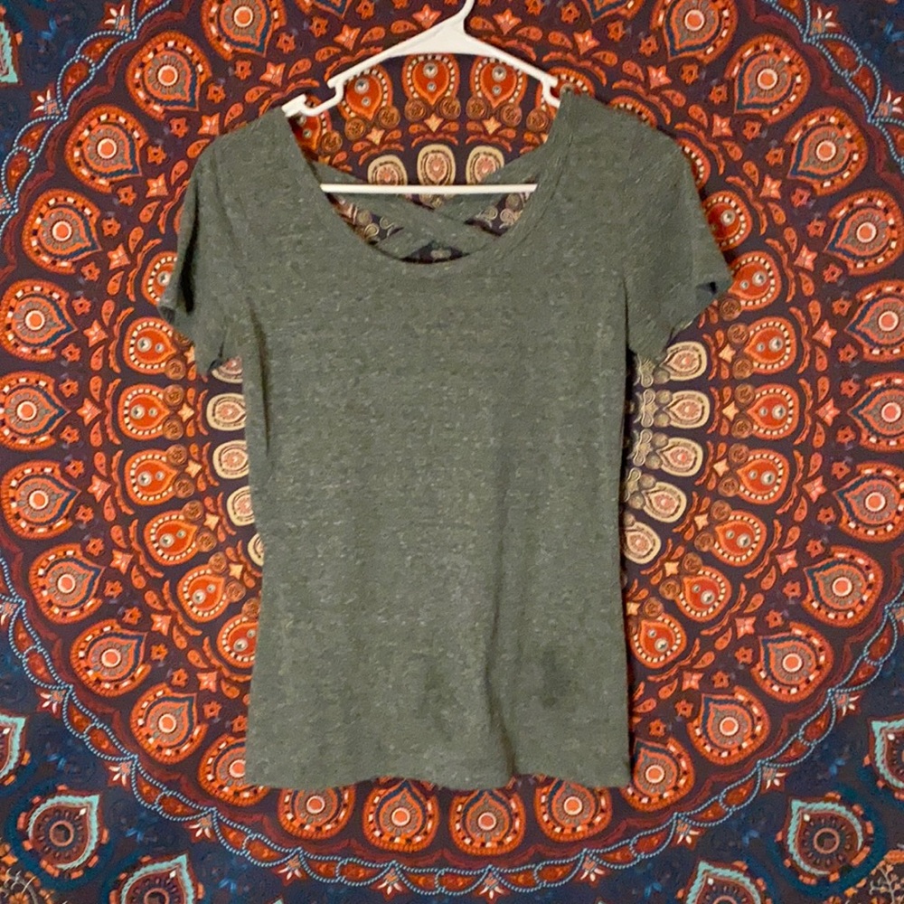 American Dream athletic wear T-Shirt. Size Medium